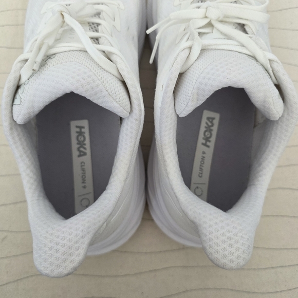 Hoka One One Womens Clifton 9 Triple White Running Sneakers Shoes F27222L Sz 11D - Picture 13 of 14